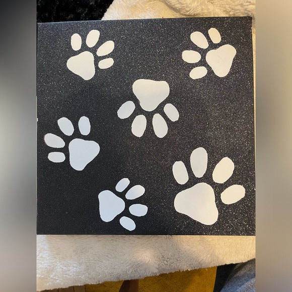 18x18 wall art paw prints black sparkly canvas - Picture 3 of 4
